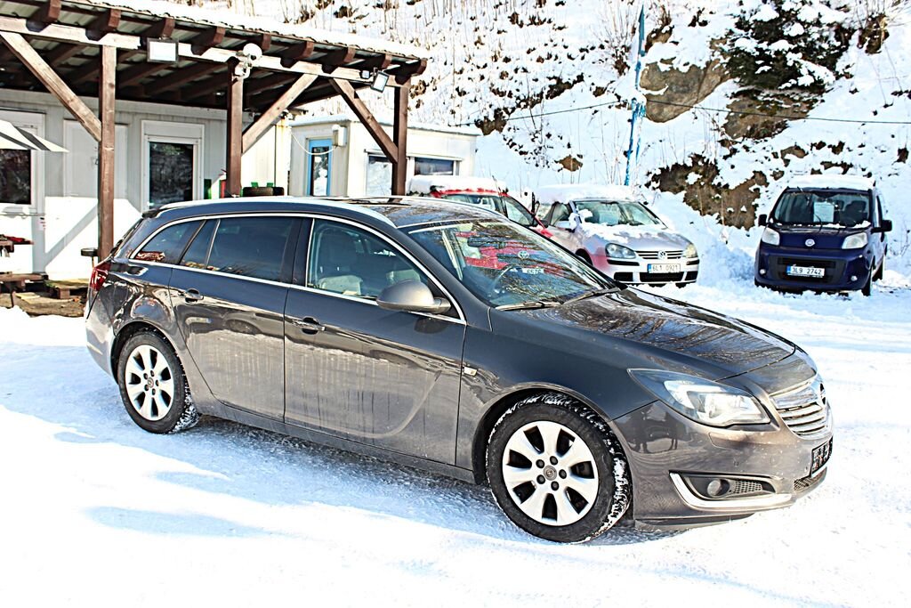 Opel Insignia Kombi 2,0 l 120 kw