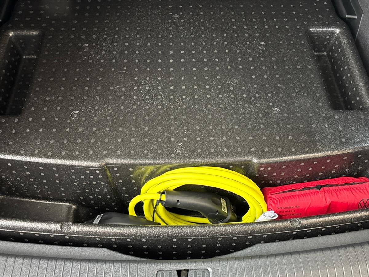 Volkswagen Tiguan SUV / Terénní 1,4 l 110 kw