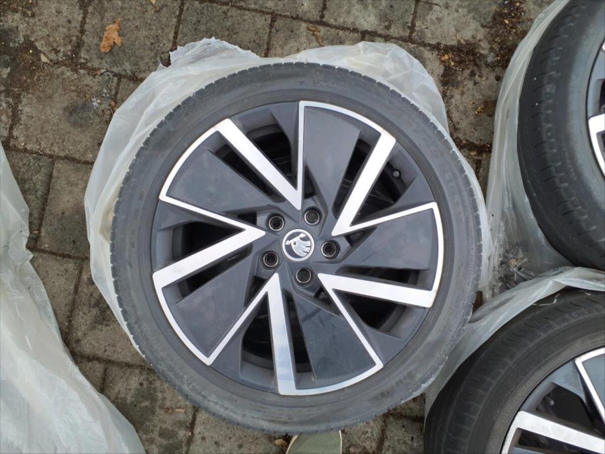 Škoda Octavia Kombi 2,0 l 110 kw