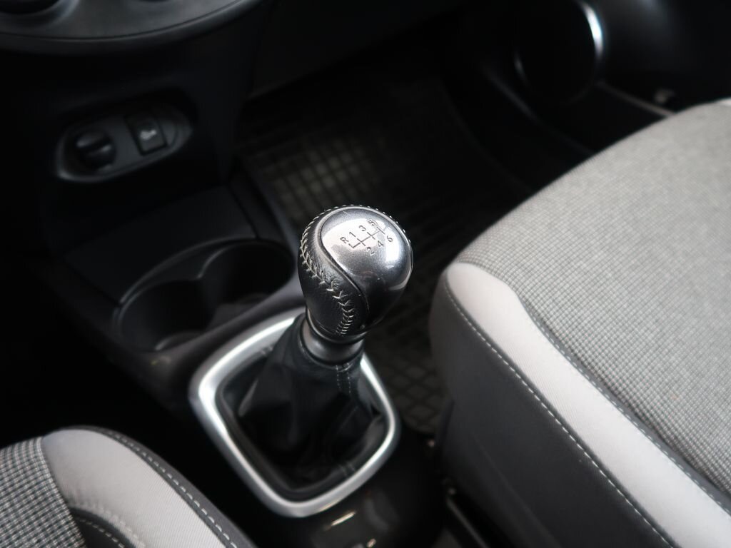 Toyota Yaris Hatchback 1,5 l 82 kw