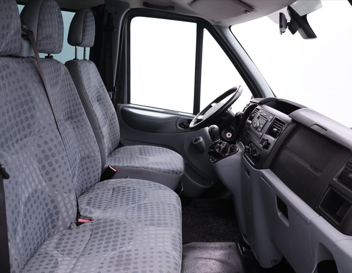 Ford Transit Kombi 2,2 l 63 kw