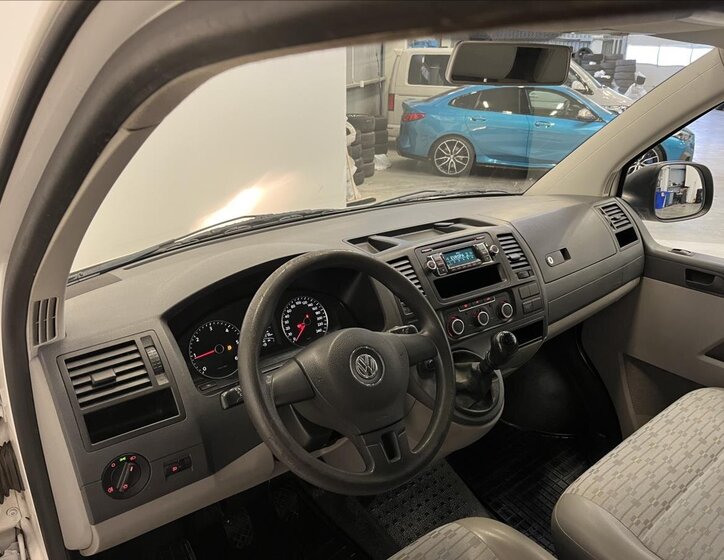 Volkswagen Transporter Skříň 2,0 l 75 kw