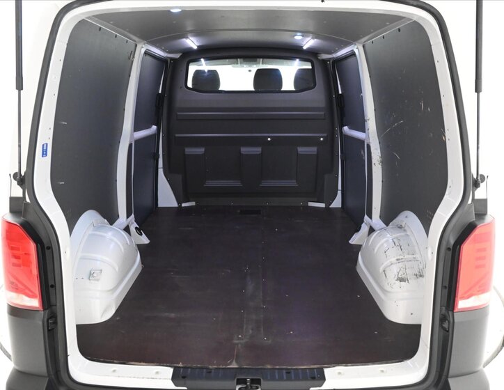 Volkswagen Transporter Skříň 2,0 l 81 kw