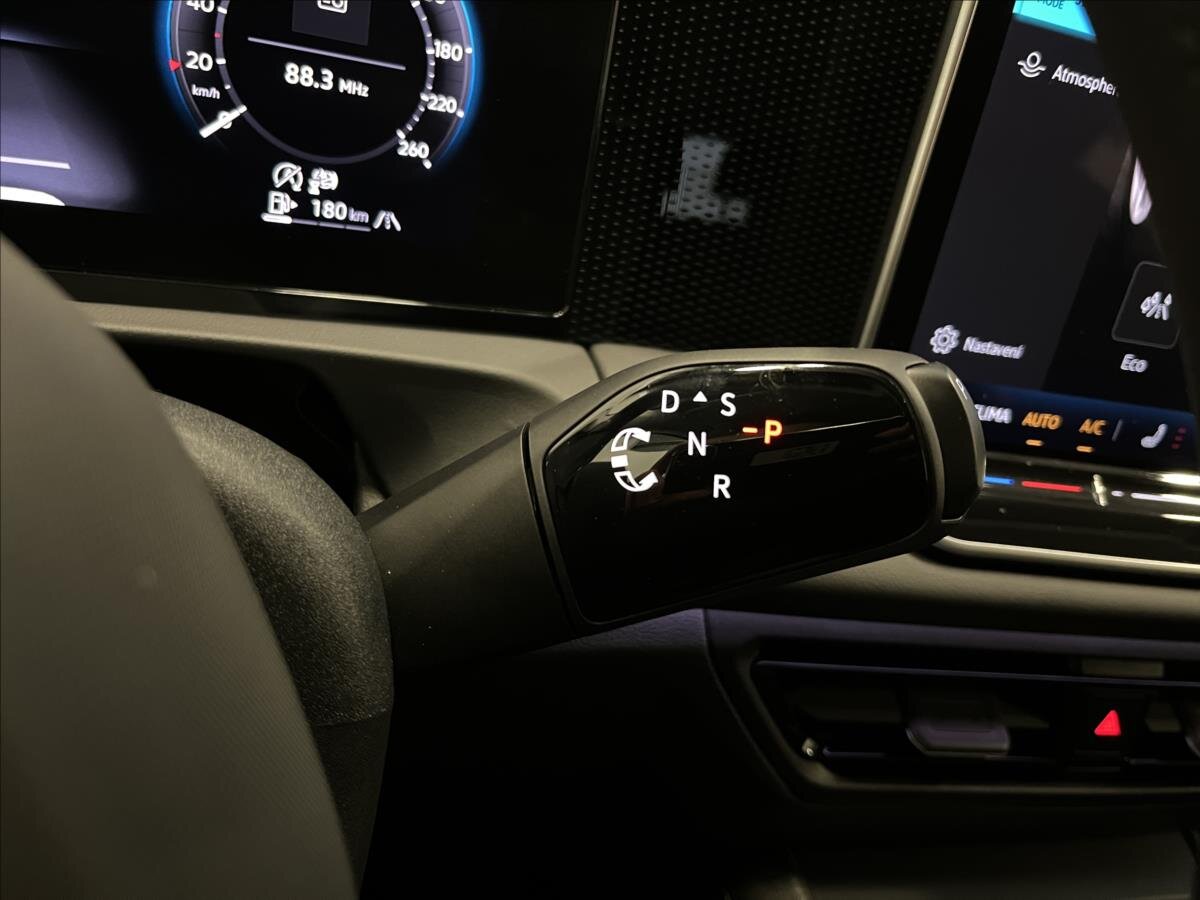 Volkswagen Tiguan SUV 1,5 l 96 kw