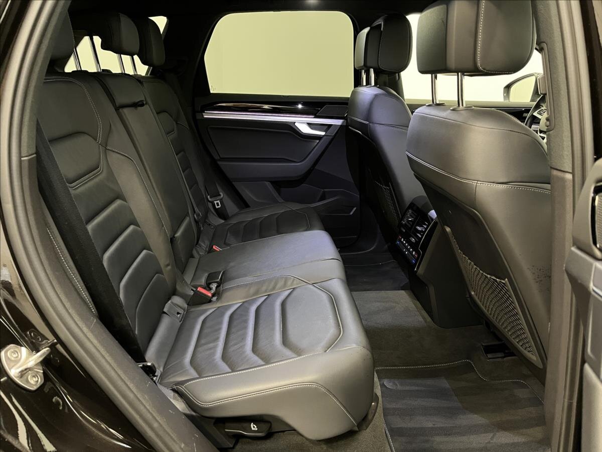 Volkswagen Touareg SUV 3,0 l 210 kw