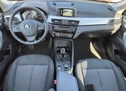 BMW X1 Kombi 1,5 l 100 kw