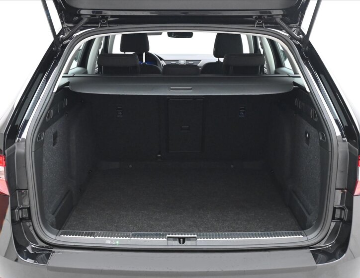 Škoda Superb Kombi 2,0 l 110 kw