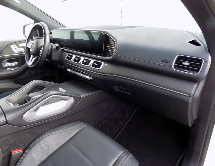 Mercedes-Benz GLE 17