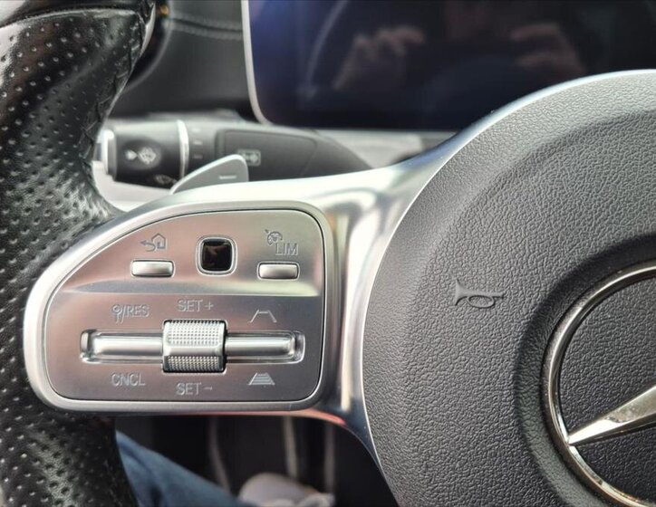 Mercedes-Benz CLS Sedan / Limuzína 2,9 l 250 kw