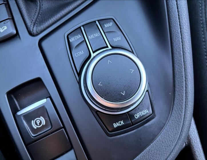 BMW X1 SUV 2,0 l 131 kw