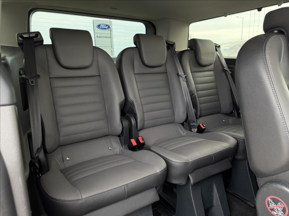 Ford Tourneo Custom MPV 2,0 l 125 kw