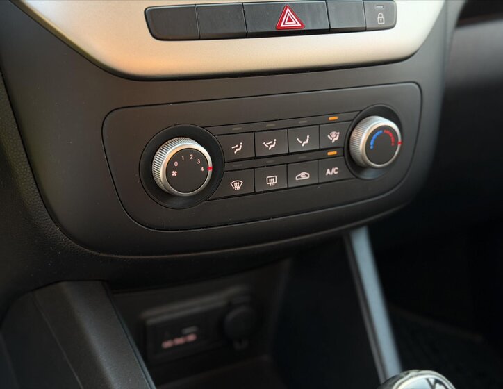 KIA Venga MPV 1,4 l 66 kw