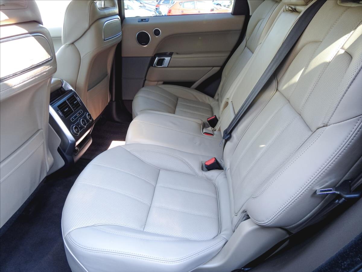 Land Rover Range Rover Sport SUV 4,4 l 250 kw