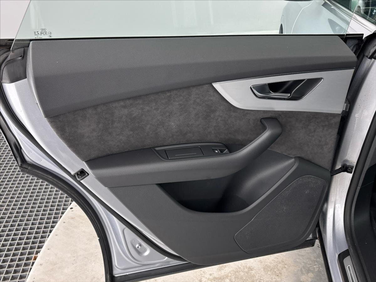 Audi SQ8 SUV / Terénní 4,0 l 373 kw