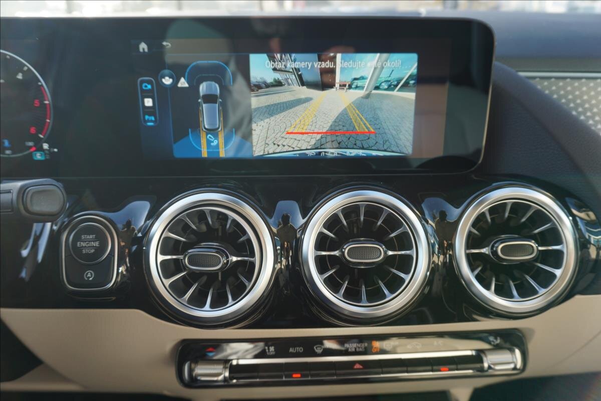 Mercedes-Benz GLA SUV 2,0 l 110 kw