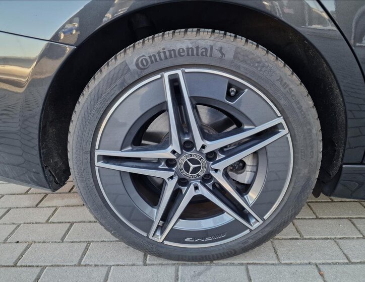 Mercedes-Benz Třídy C Sedan / Limuzína 2,0 l 147 kw