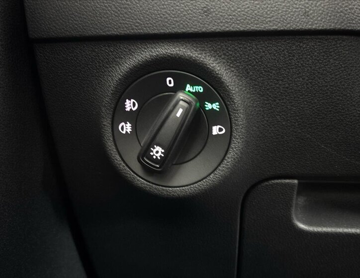 Škoda Karoq SUV / Terénní 2,0 l 85 kw