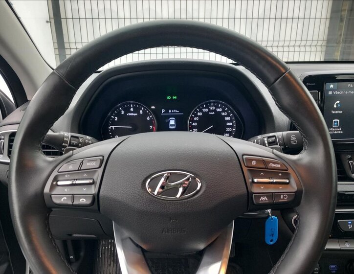 Hyundai i30 Hatchback 998,0 88 kw