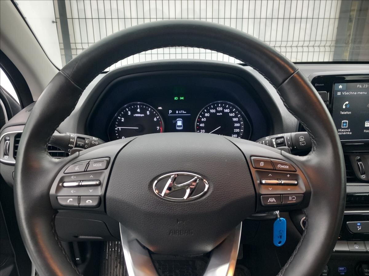 Hyundai i30 Hatchback 998,0 88 kw