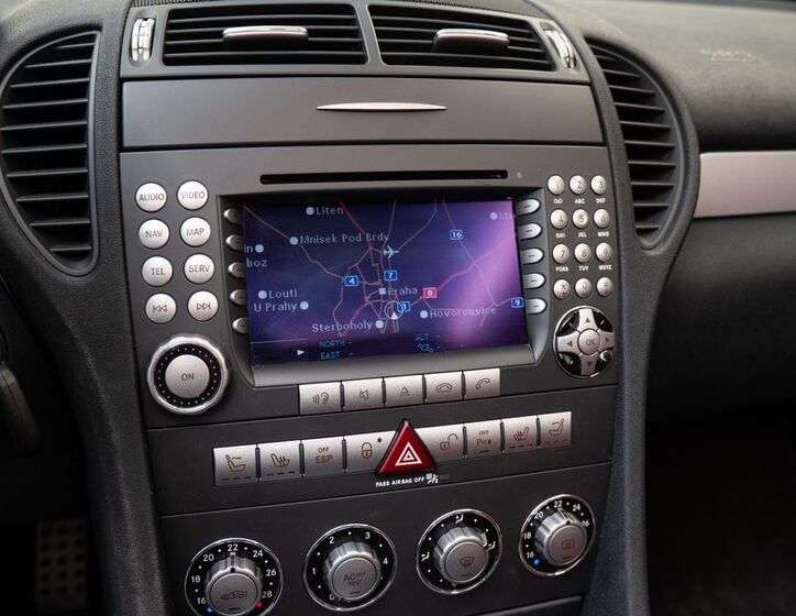 Mercedes-Benz SLK 10