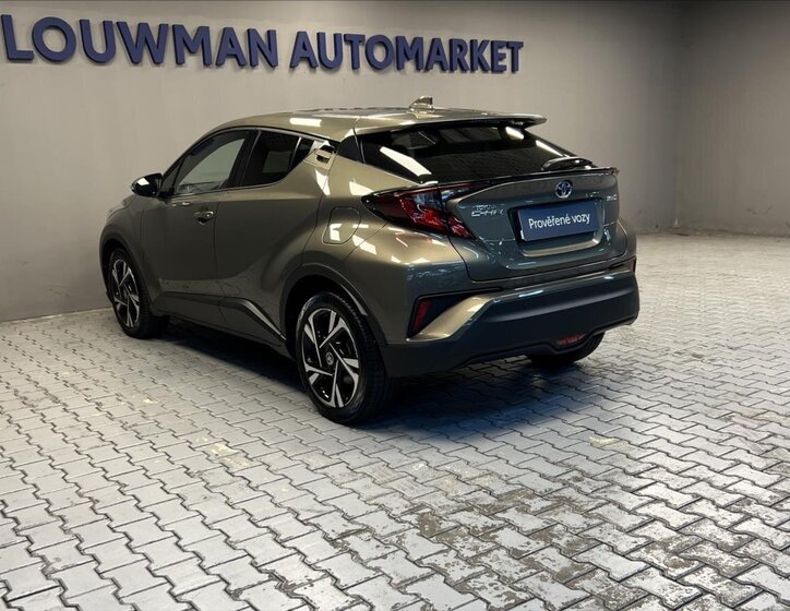 Toyota C-HR 15