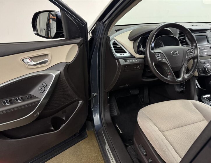 Hyundai Santa Fe SUV / Terénní 2,2 l 147 kw