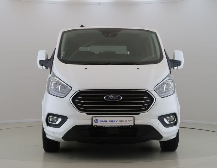 Ford Tourneo Custom 2