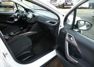 Peugeot 2008 SUV 1,2 l 60 kw