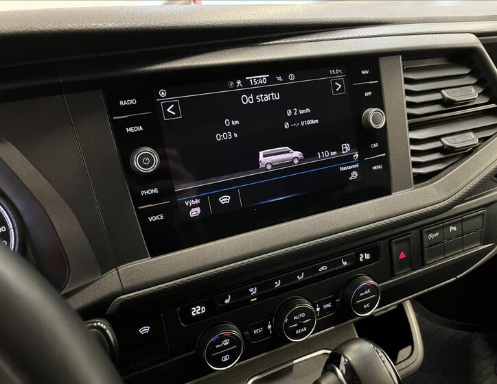 Volkswagen Caravelle 10