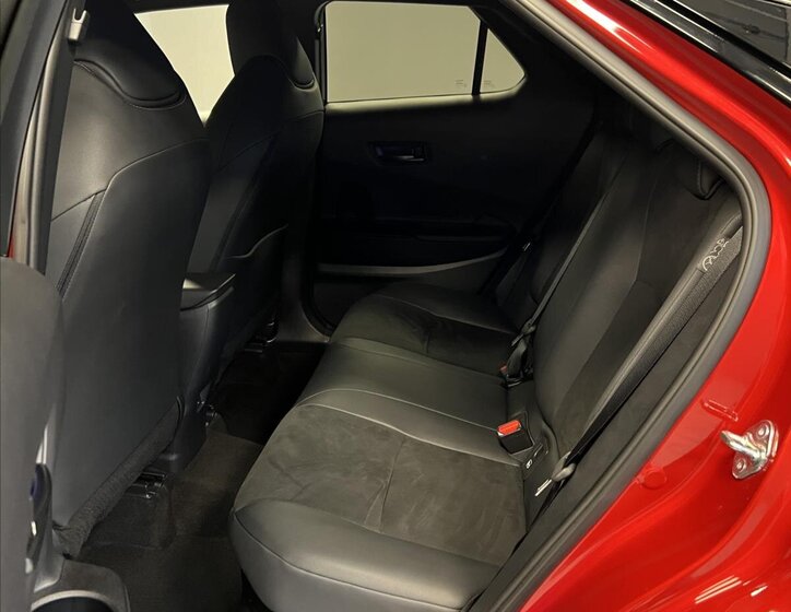 Toyota C-HR Hatchback 2,0 l 112 kw