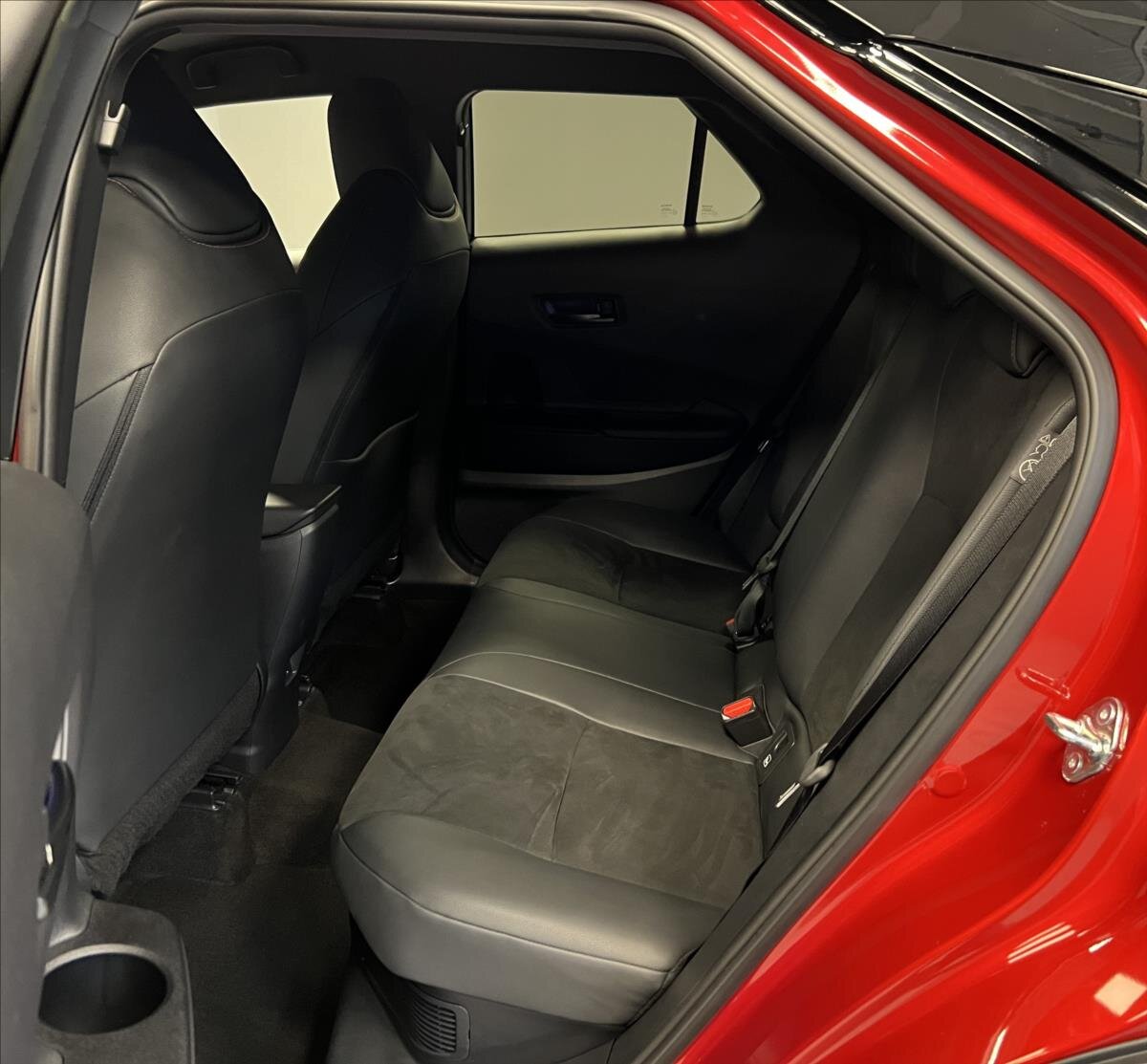 Toyota C-HR Hatchback 2,0 l 112 kw