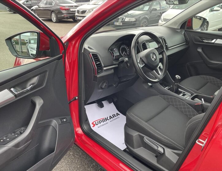 Škoda Karoq SUV 999,0 85 kw