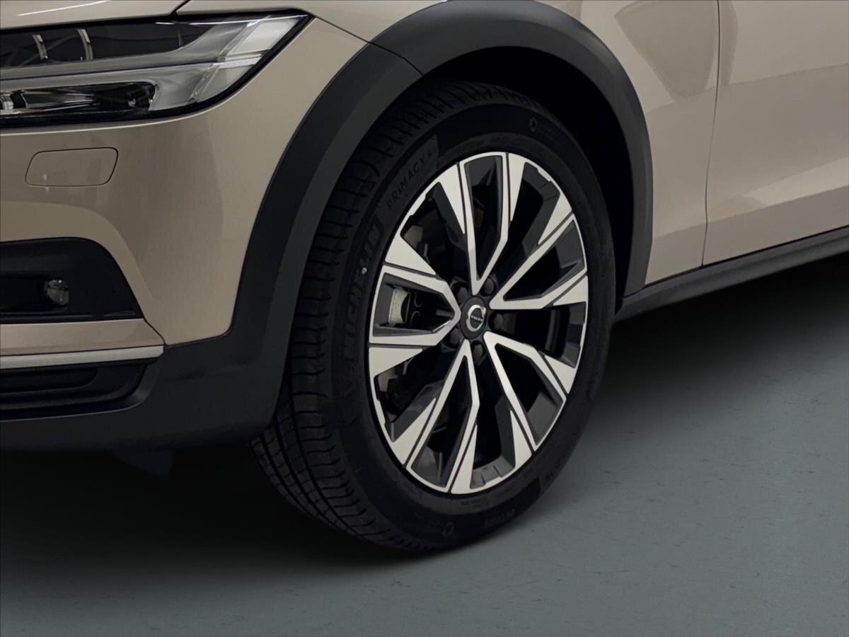 Volvo V90 Kombi 2,0 l 145 kw