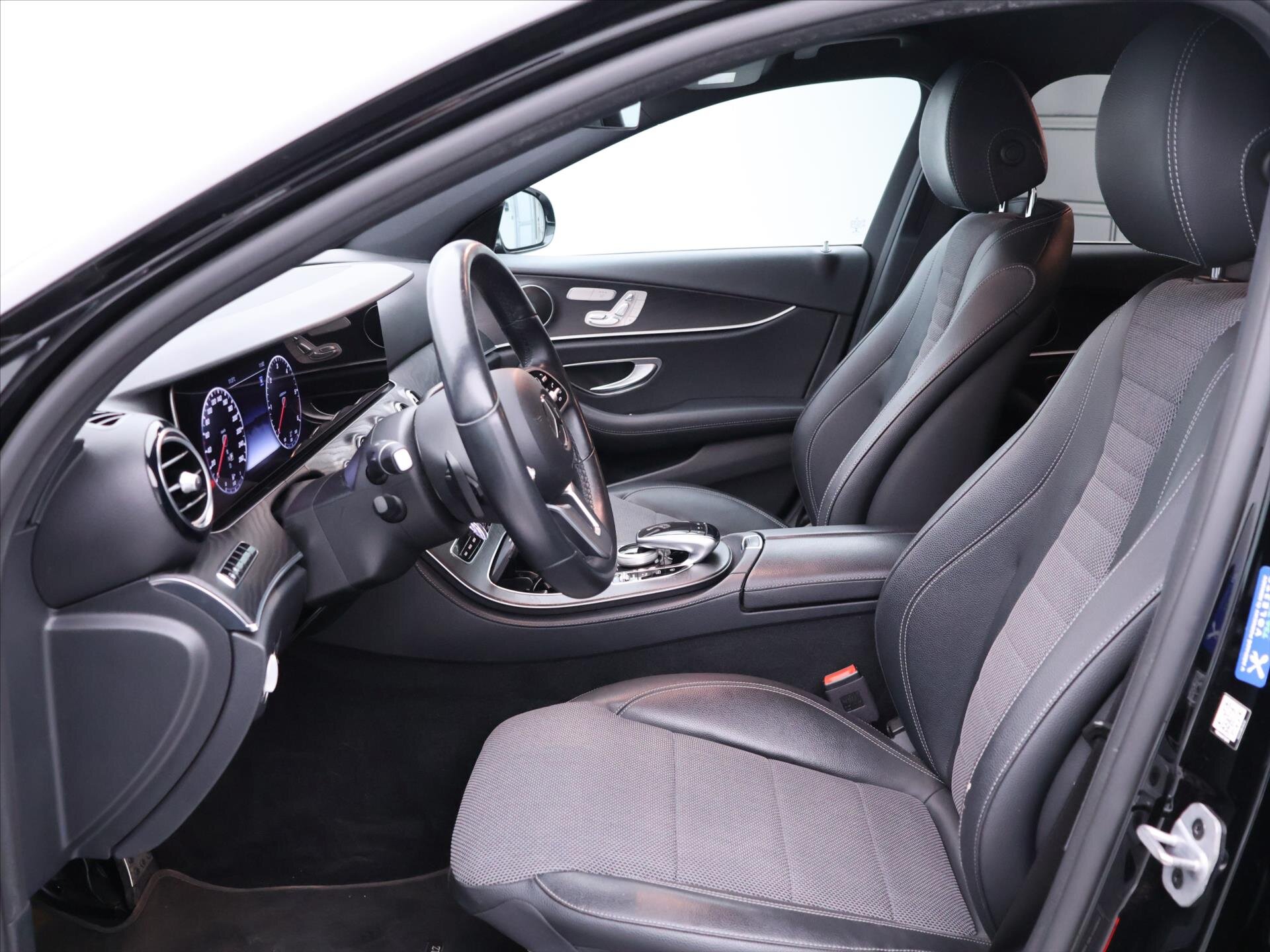 Mercedes-Benz Třídy E Kombi 2,0 l 143 kw