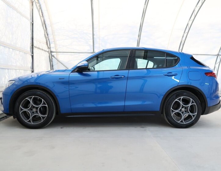 Alfa Romeo Stelvio 11