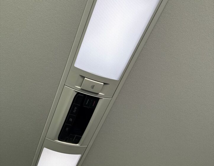 Volkswagen Caravelle 21