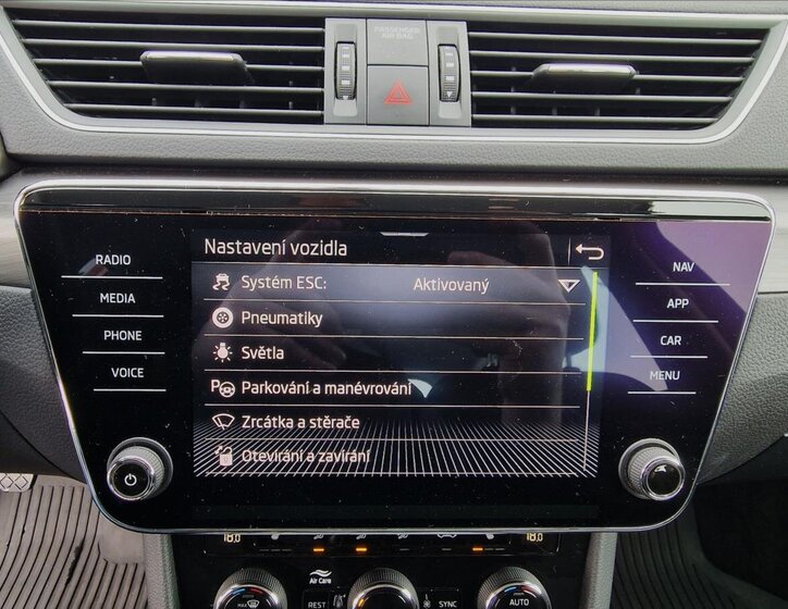 Škoda Superb Kombi 1,5 l 110 kw