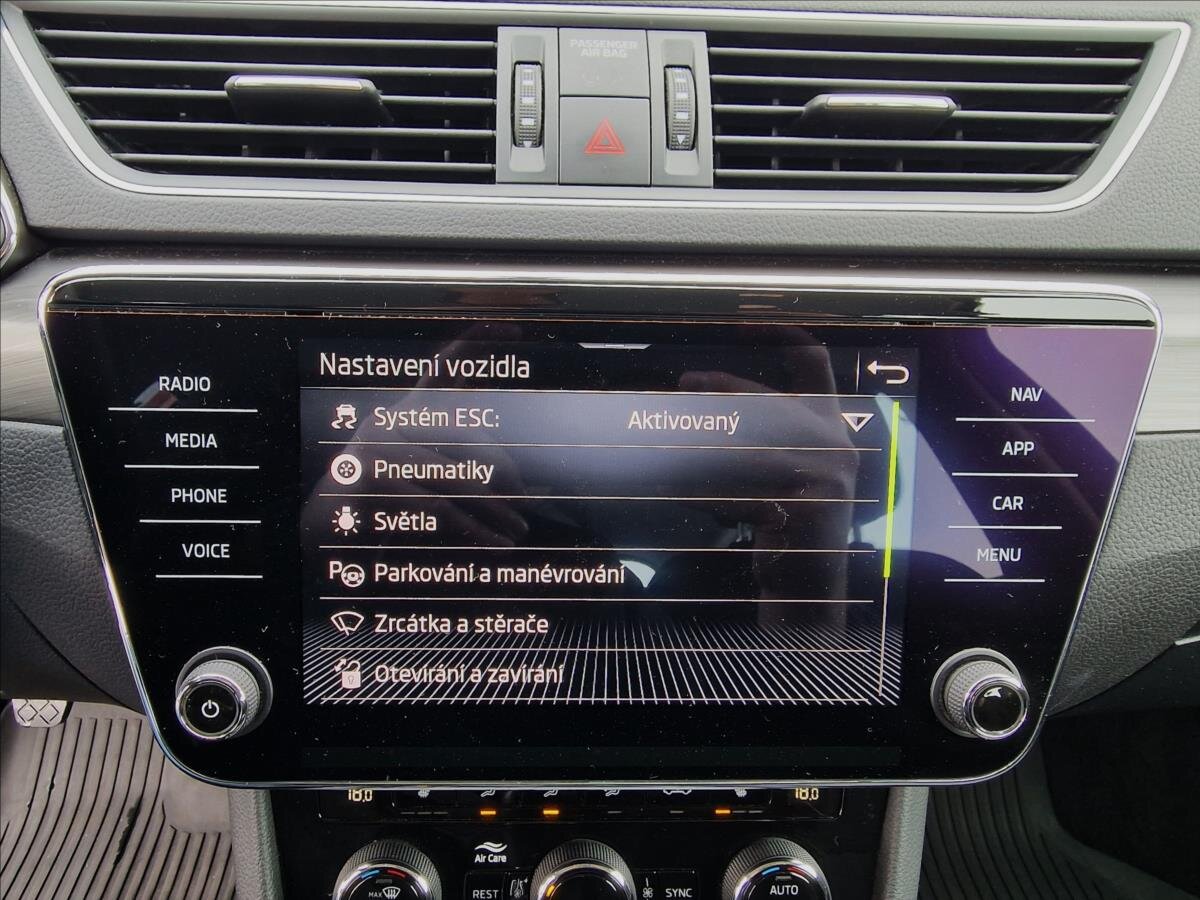 Škoda Superb Kombi 1,5 l 110 kw