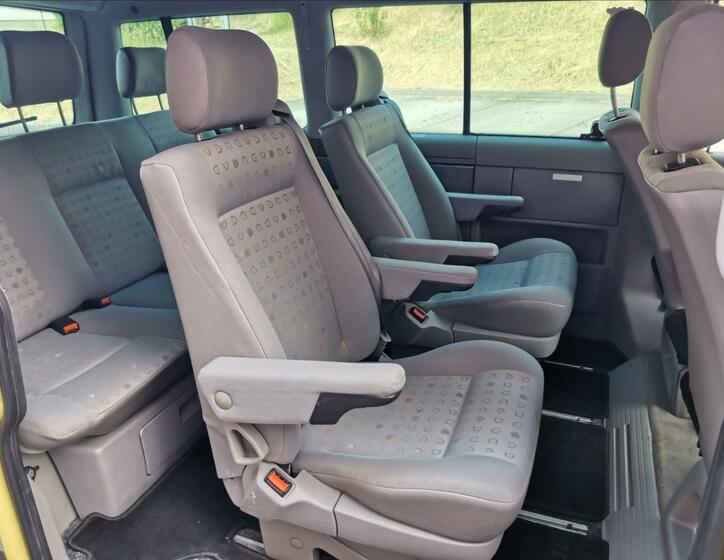 Volkswagen Multivan 15