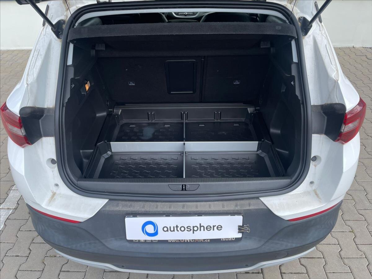 Opel Grandland X SUV / Terénní 2,0 l 130 kw