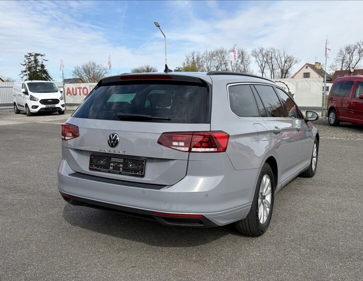 Volkswagen Passat Kombi 2,0 l 110 kw