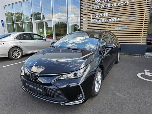 Toyota Corolla Sedan 1,5 l 92 kw