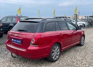 Toyota Avensis Kombi 2,0 l 93 kw