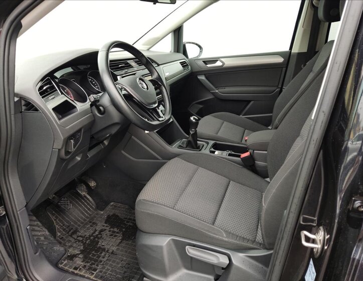 Volkswagen Touran MPV 1,2 l 81 kw