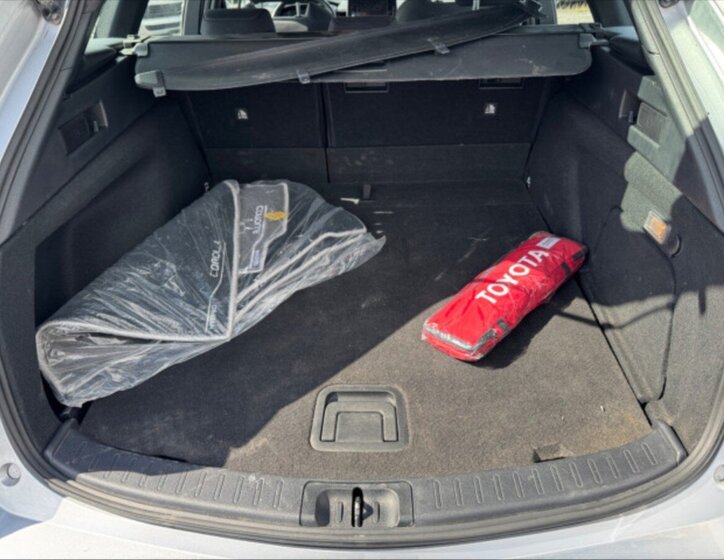 Toyota Corolla Kombi 2,0 l 112 kw