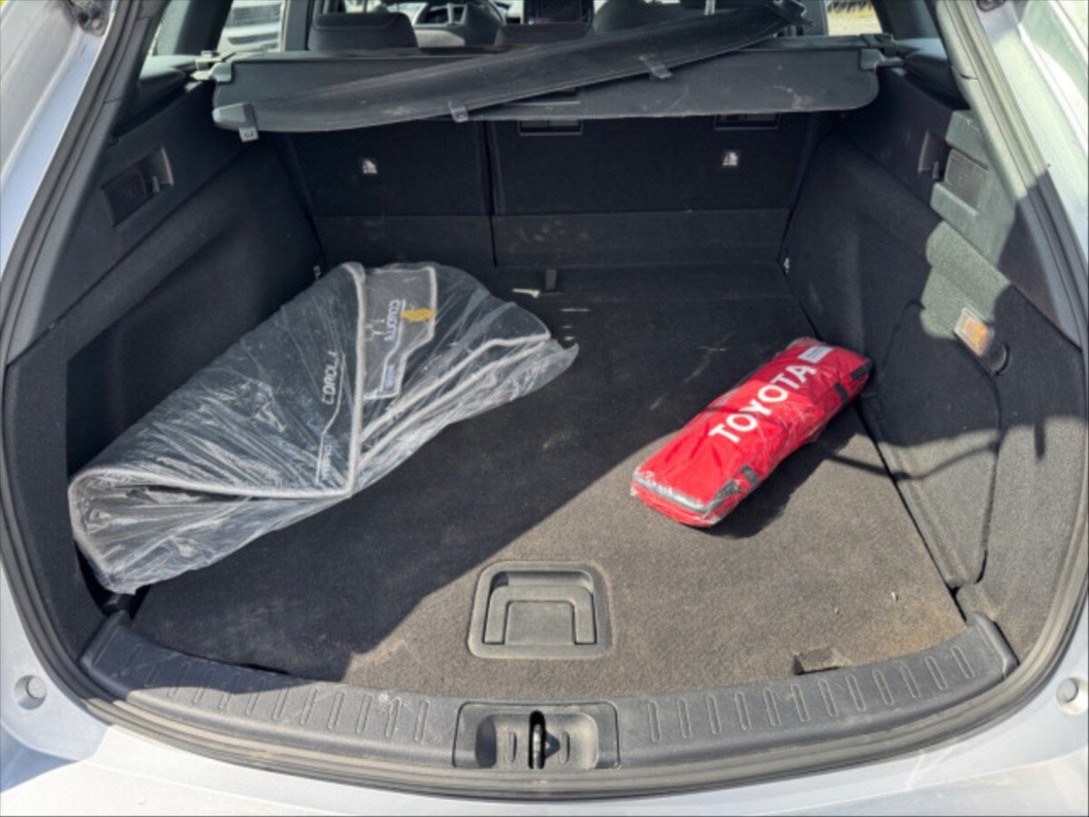 Toyota Corolla Kombi 2,0 l 112 kw