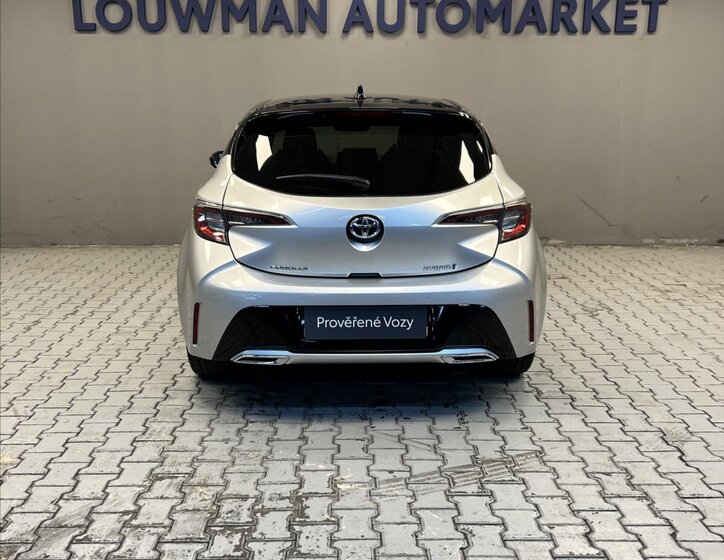 Toyota Corolla Hatchback 2,0 l 112 kw