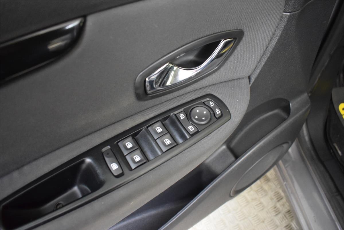 Renault Scénic MPV 1,5 l 81 kw