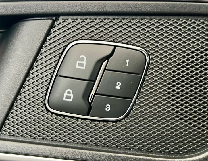 Ford S-MAX MPV 2,5 l 140 kw