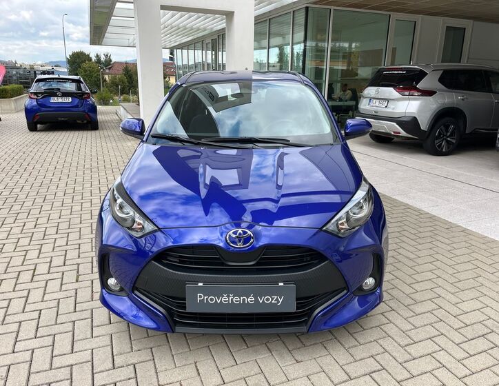 Toyota Yaris 9